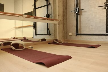 Sala de Barre y clases de suelo - Human Clinic