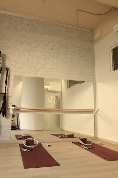 Sala de Barre y clases de suelo - Human Clinic
